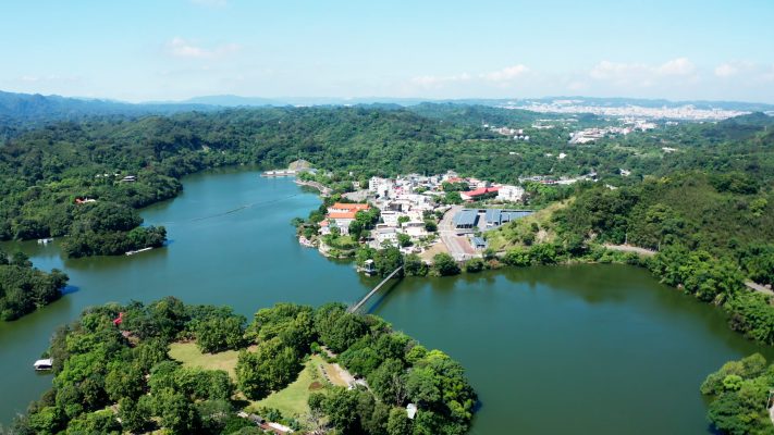 Miaoli County Mingde Community Beekeeping Revitalization Center Association